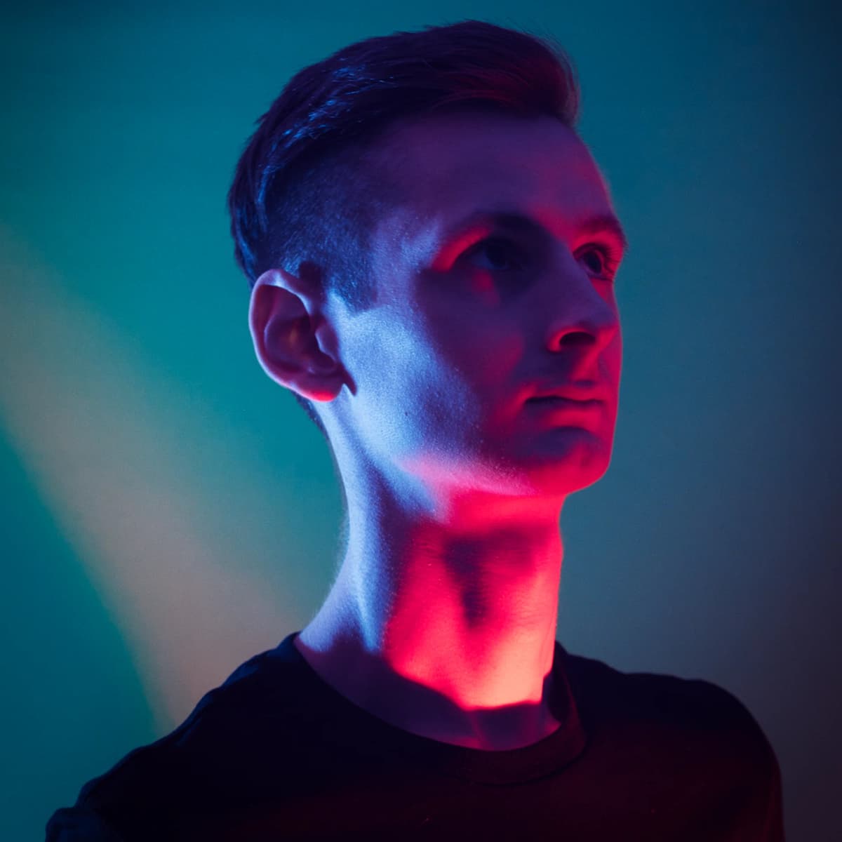NEON BASS profile photo
